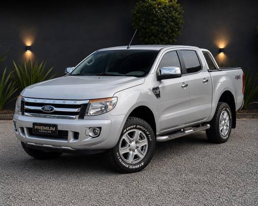 FORD RANGER 3.2 XLT 4X4 CD 20V DIESEL 4P AUTOMÁTICO FORD RANGER 3.2 XLT 4X4 CD 20V DIESEL 4P AUTOMÁTICO